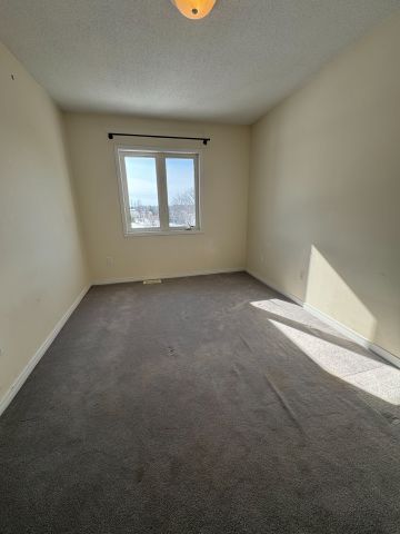 For Lease - 280 Tivoli Private Unit# 4, Cityview - Parkwoods Hills - Rideau Shore, Ontario - Photo 3