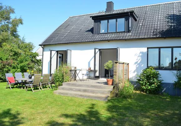 Hagestadborgsvägen, Löderup - Photo 1