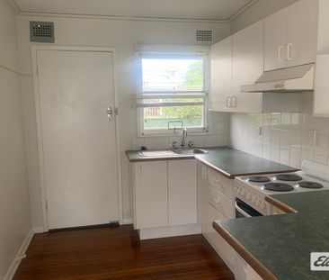 Renovated Unit, Walk to Hospital. - Photo 5