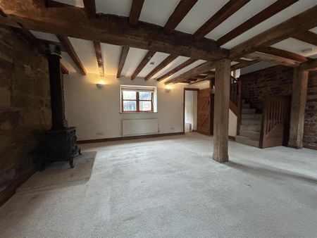 4 bedroom barn conversion to rent - Photo 2