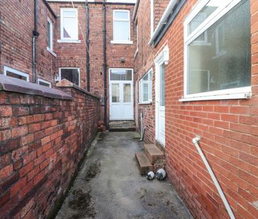 Terraced House in Clementina Terrace - Photo 3