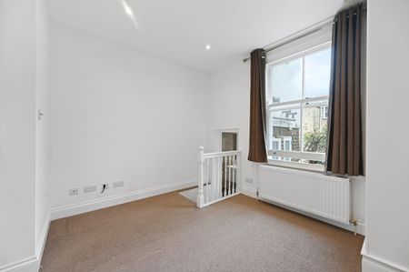 1 Bed Flat, Tunis Road, W12 - Photo 4