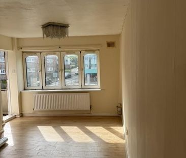 3 bedroom maisonette to rent - Photo 3