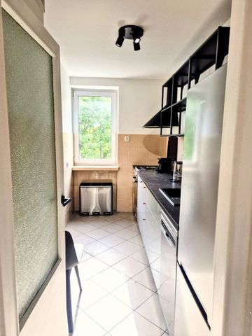 Urocze mieszkanie z pięknym widokiem na Ochocie 46 m² - Zdjęcie 4