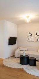 Stilvolles 2-Zimmer-Apartment mit Terrasse und Klimaanlage - Foto 1