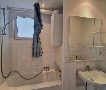 Ruim 1 slaapkamer appartement van 90m² op toplocatie - Photo 2