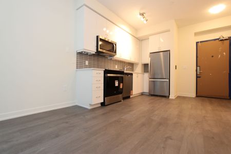 For Lease - 38 Annie Craig Drive Unit# 509, Toronto, Ontario - Photo 4