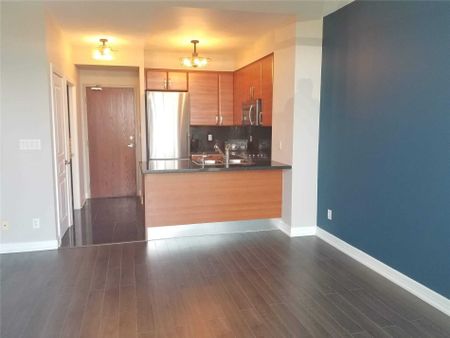 For Lease - 1 Avondale Avenue Unit# 906, Toronto, Ontario - Photo 4