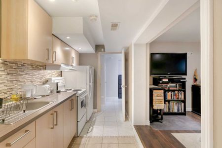 For Lease - 57 Lanark Avenue Unit# L-Front, Toronto, Ontario - Photo 2