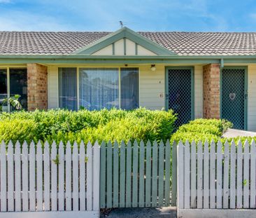 2/11 Reid Street, - Photo 2