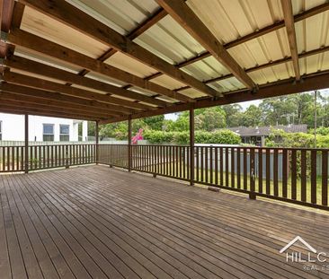 GREAT SINGLE LEVEL, CONVENIENT LOCATION TO CASTLE HILL CENTER - Photo 4