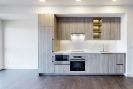 For Lease - 25 Mcmahon Drive Unit# 1015, Toronto, Ontario - Photo 3