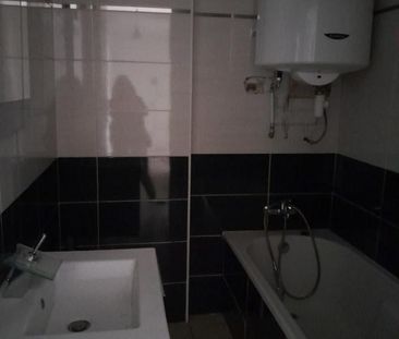 Location Appartement 4 pièces 66m² ANNECY 74000 - Photo 4