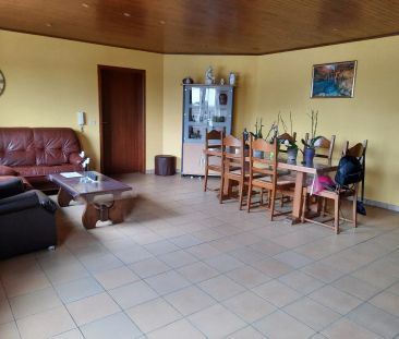 Ruim appartement met drie slaapkamers - Photo 3
