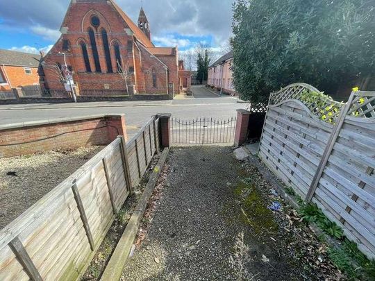 St Georges Rd, Reading, RG30 - Photo 1