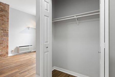 Modern Apartments in in a Classic Heritage Property, 5 min walk to Parliament Hill, 7 min bus to uOttawa Campus - Photo 5