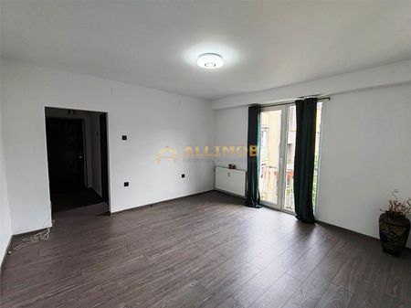 Apartament 2 camere in Ploiesti, zona ultracentrala, Piata Victoriei - Fotografie 2