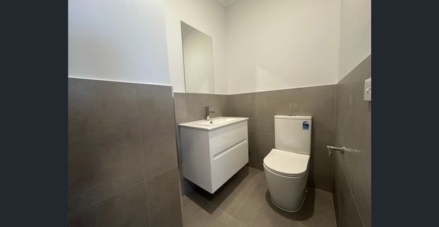 FULLY RENOVATED CHARACTER HOME IS GEELONG WEST - Photo 1