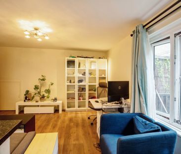 Chic Ground Floor Maisonette with Gardens for Rent in London, SE16 - Photo 6