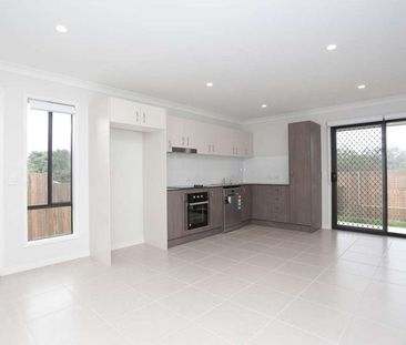 2/9 Sapphire Crescent, 4301, Redbank Plains Qld - Photo 1