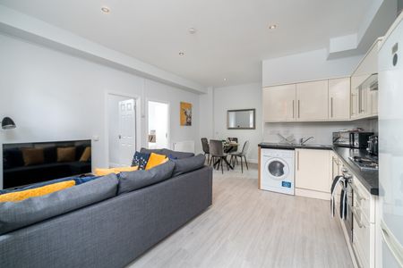 2 Bed Flat, Brick Lane, E1 - Photo 5