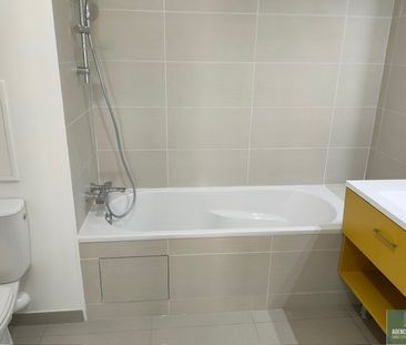 Location Appartement 2 pièces 39m² VILLE D AVRAY 92410 - Photo 3