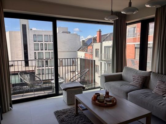 Appartement te huur - Photo 1