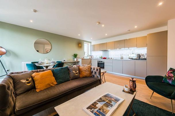 2 bedroom flat to rent - Photo 1