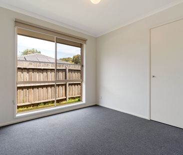 Spacious Family Home - Photo 4