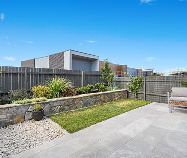 Light-Filled Modern Townhome in Denman Prospect - Photo 2