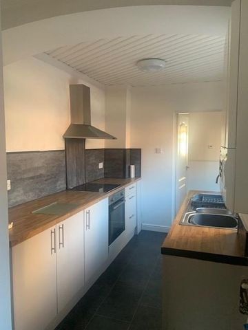 4 bedroom terraced house to rent - Photo 2