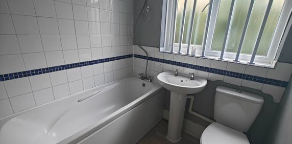 1 Bed Flat, Oxford Road, RG30 - Photo 2
