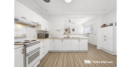 Charming 4-Bedroom Home for Rent in Prime Carlingford Location - Photo 4