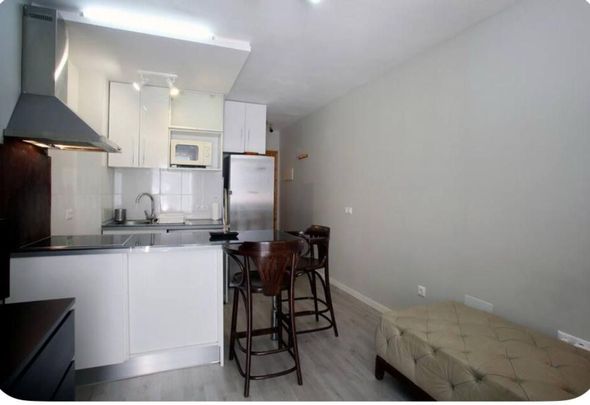 Estudio En alquiler Calle Miguel de Unamuno, Las Brisas - Photo 1