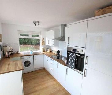 Sherwood Crescent, Benfleet, Essex, SS7 - Photo 5