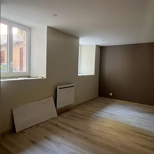 Location Appartement 2 pièces 55m² THIERS 63300 - Photo 3