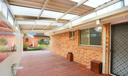 SPACIOUS FAMILY HOME - Photo 5