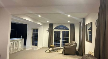 Smaller families welcome - Photo 5