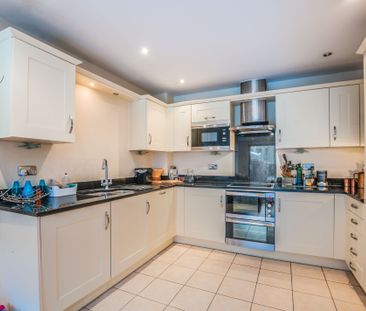 2 bedroom apartment to rent - Photo 5