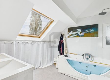 MAGNIFIQUE FERME RÉNOVÉE AVEC PISCINE PRIVÉE - Foto 3