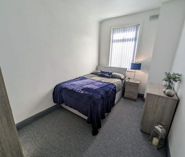 1 bedroom in a house share to rent - Photo 4