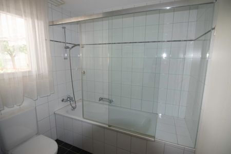 2,5 Zimmer möblierte Wohnung mit Terrasse - Photo 3