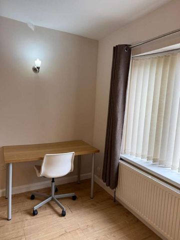 Middleton Boulevard: Bedroom Student (jubilee), NG8 - Photo 4