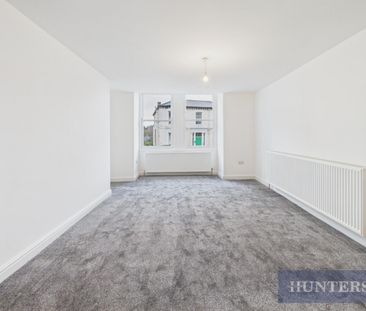 1 bedroom Flat To Let - Photo 3