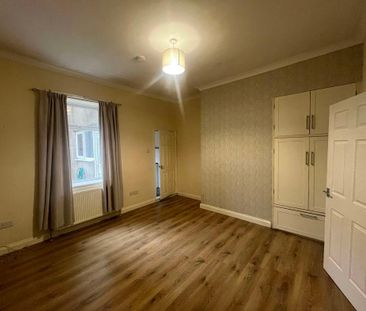 North View Terrace, Gateshead, Tyne and Wear, NE10 0AU - Photo 3