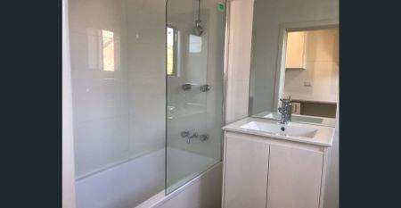 Period character and modern comfort. - Photo 5