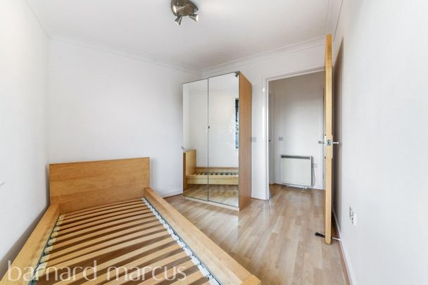 Lanacre Avenue - Photo 1