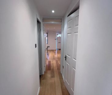 1 Bed Flat, Burnham Close, SE1 - Photo 3