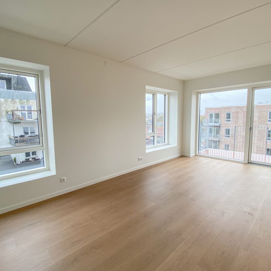 Nyopført 2-værelses penthouse lejlighed med stor tagterrasse - Photo 1