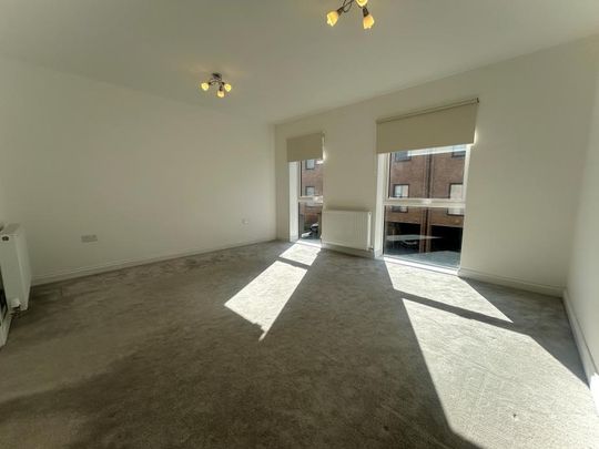 3 bedroom terraced house to rent - Photo 1